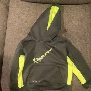Nike boys sweatshirt